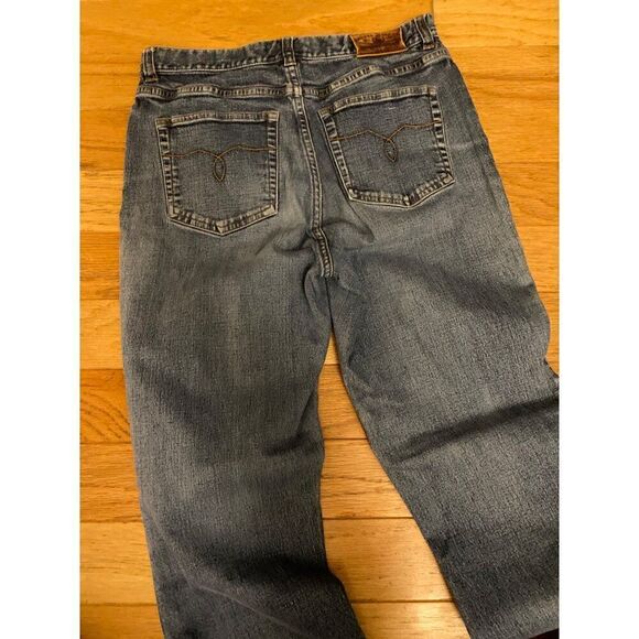 Lauren Jeans Co. Ralph Lauren Women's Size 4 Distressed Straight Leg Denim Jeans - Picture 4 of 8